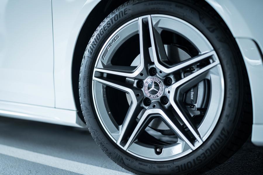 Колеса Mercedes-Benz B180 AMG Line (W247) 2019 года  (JP) (фото 4 из 16)
